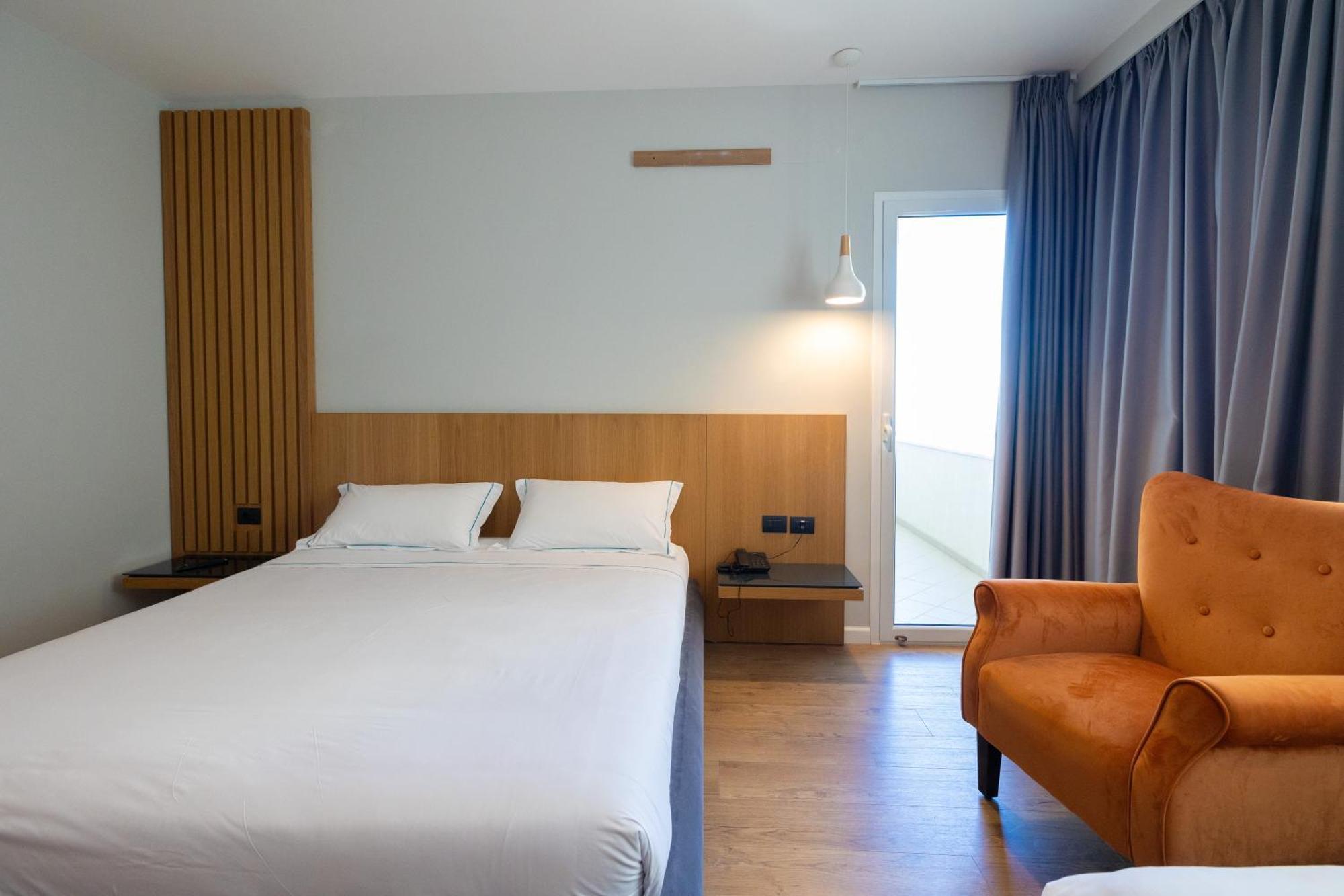 Duka Hotel Avlonya Dış mekan fotoğraf