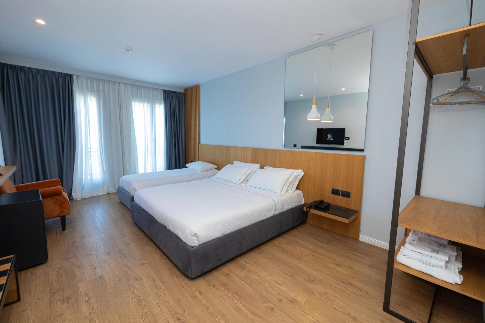 Duka Hotel Avlonya Dış mekan fotoğraf